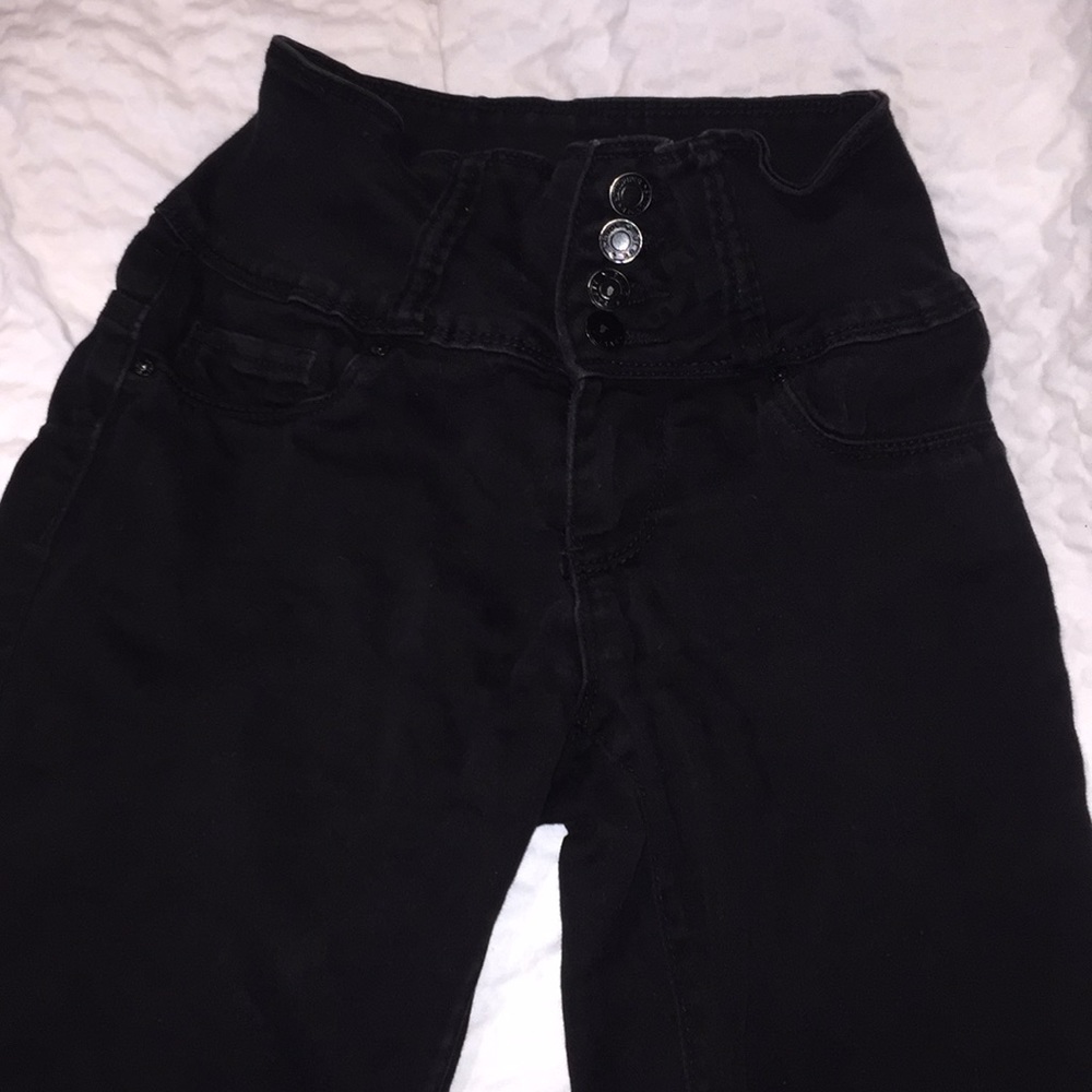 cute black skinny jeans 💕 .